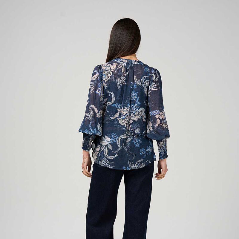 Loobie&rsquo;s Story Casella Top image number 1